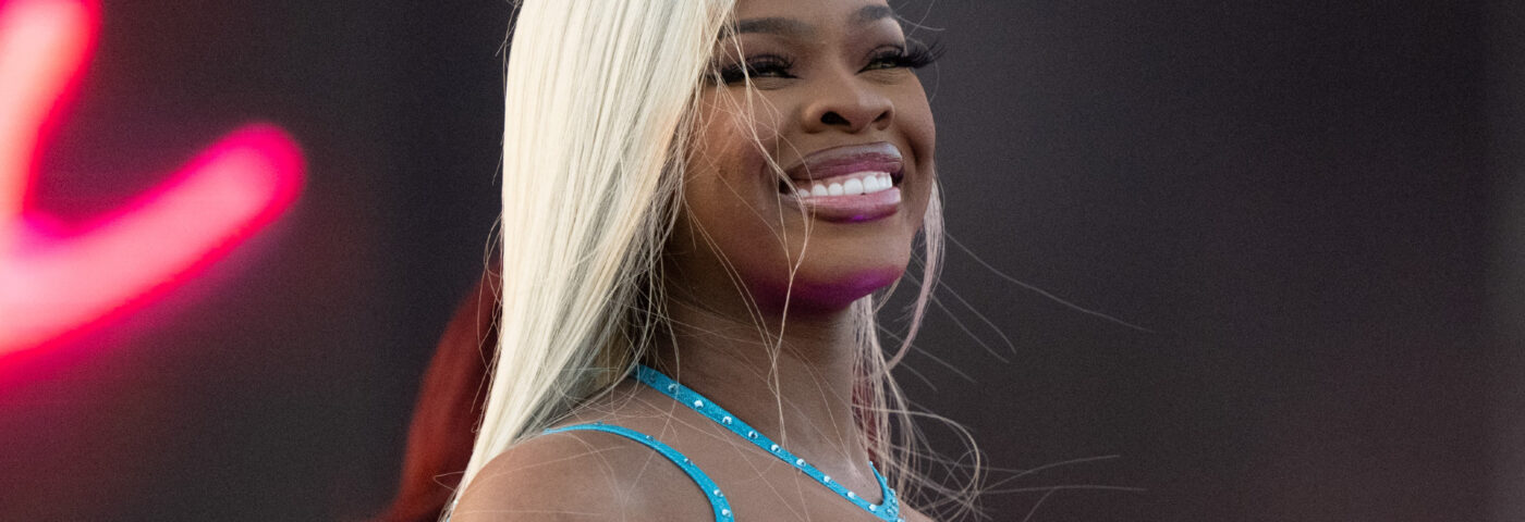 JT de City Girls exhorte les fans à défier l'interdiction d'Universal sur TikTok pour leur nouveau single
