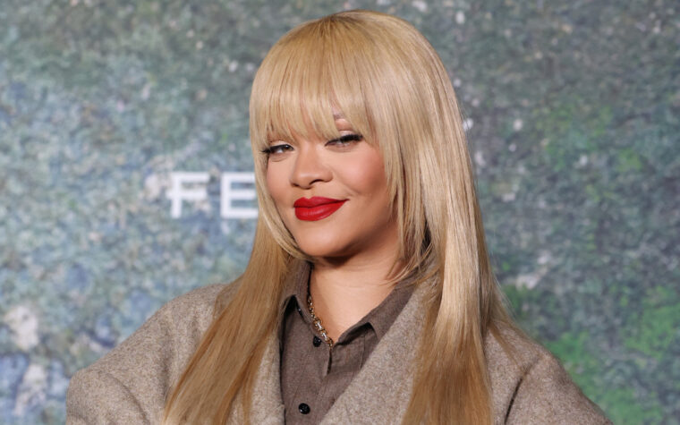 Rihanna a "des trucs avec lesquels elle pourrait faire des hits" pour son nouvel album