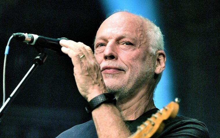 David Gilmour dit qu'il a trouvé le documentaire "Get Back" des Beatles "une montre difficile" et il est "surpris que Paul McCartney l'ait autorisé"
