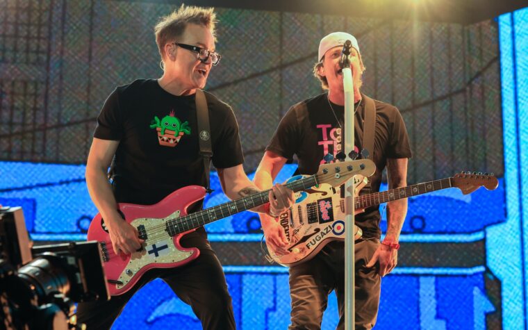 Blink-182 annonce de nouvelles dates de tournée aux États-Unis pour 2024 "avec de nouveaux éléments de production"