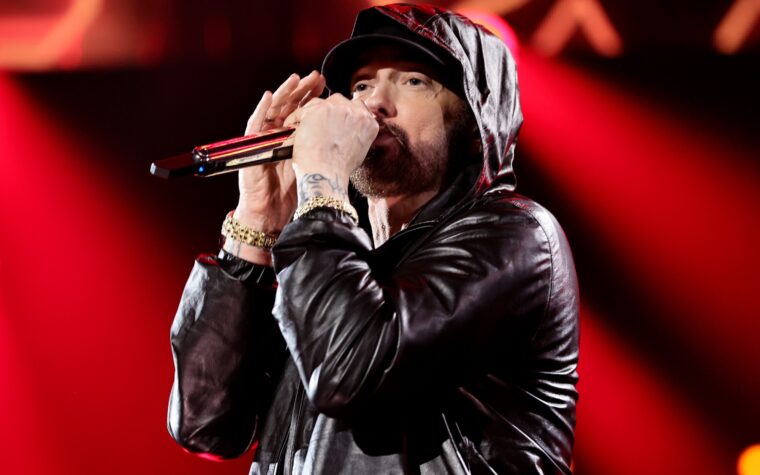 Eminem annonce un nouvel album, "The Death of Slim Shady"