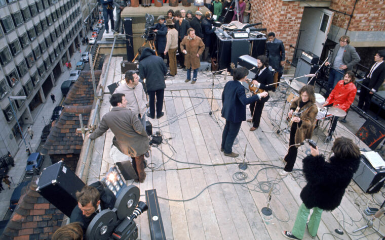 Le concert emblématique des Beatles sur le toit dans le documentaire "Let It Be" de 1970 "n'a presque pas eu lieu"
