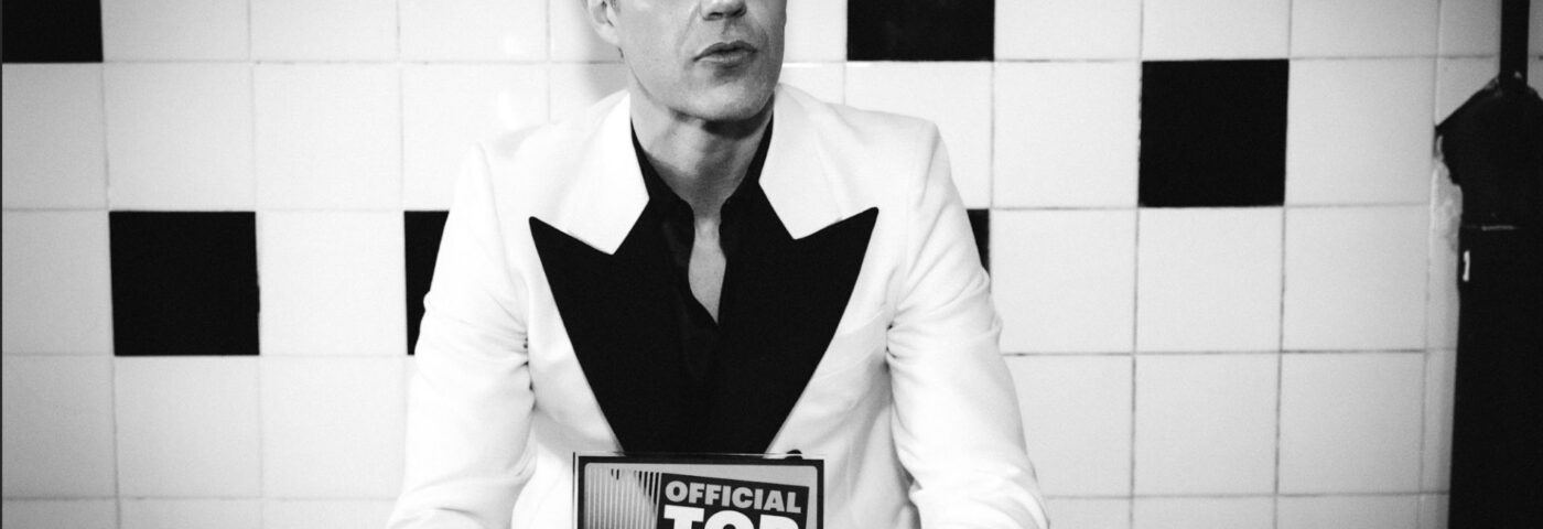 « Mr Brightside » des Killers dépasse « Wonderwall » d'Oasis et bat un énorme record de singles au Royaume-Uni