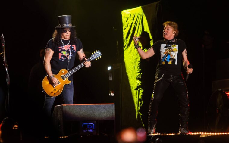 Slash dit que Guns N' Roses "essayent" de faire un nouvel album
