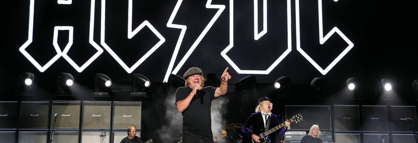 AC/DC dévoile une photo du nouveau line-up du groupe avant sa première tournée en huit ans