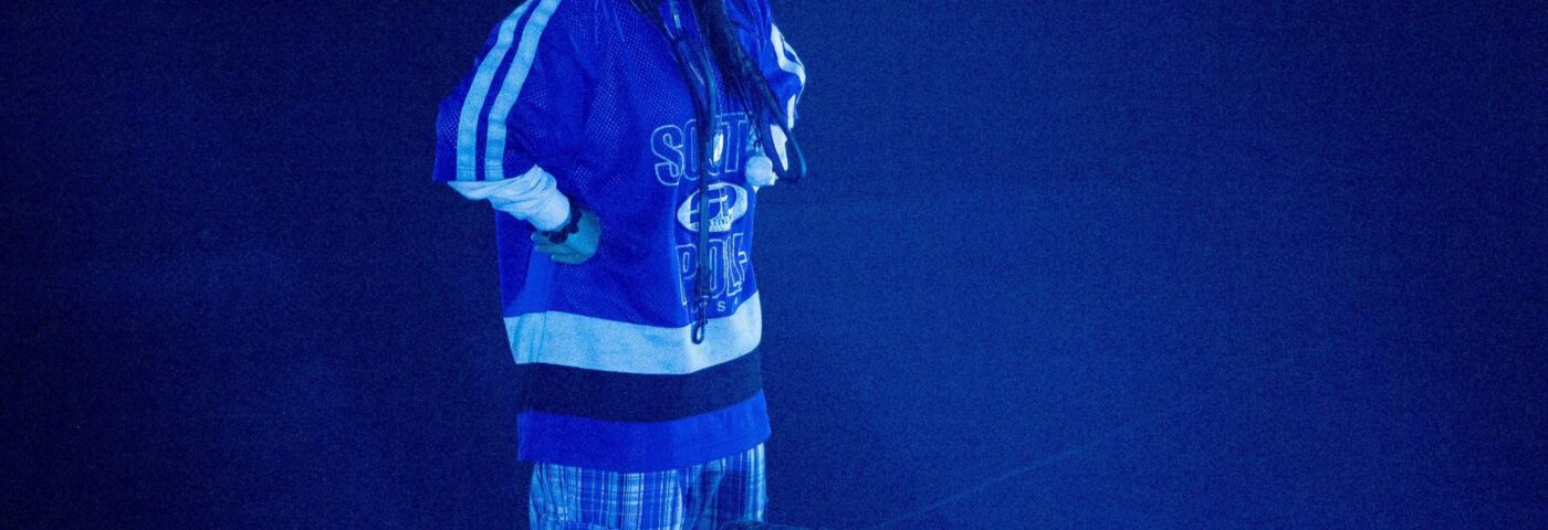 Billie Eilish dit que « Hit Me Hard And Soft » est « la chose la plus authentique » qu’elle ait faite