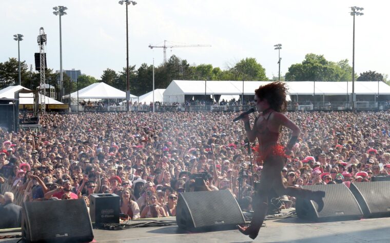 Boston Calling répond aux plaintes de surpopulation