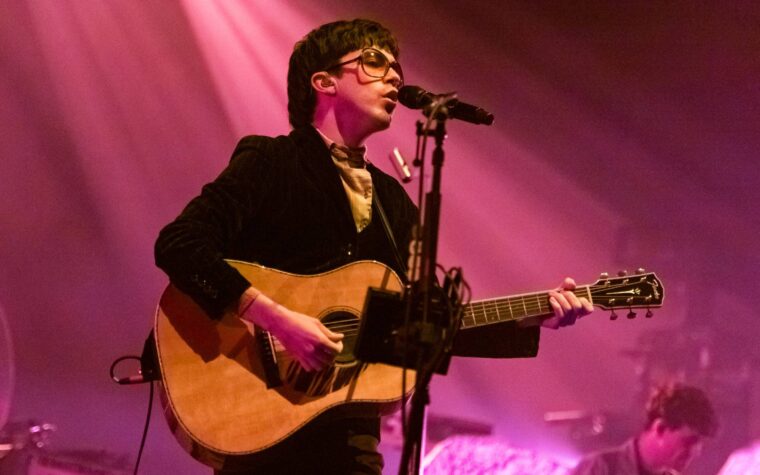 Declan McKenna annonce les dates de sa tournée au Royaume-Uni pour l'été 2024