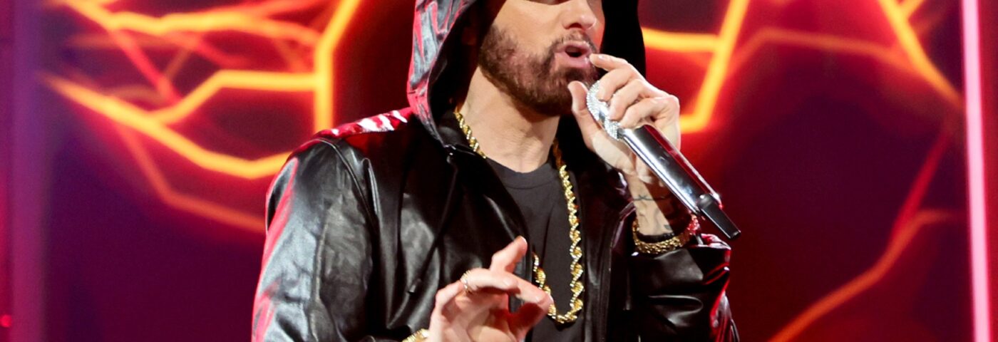 Eminem recrée le clip de « Without Me » pour son nouveau single « Houdini »