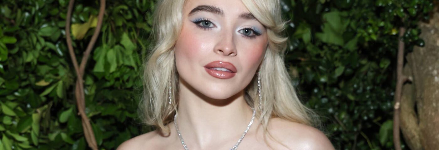 « Espresso » de Sabrina Carpenter passe un mois complet au numéro un