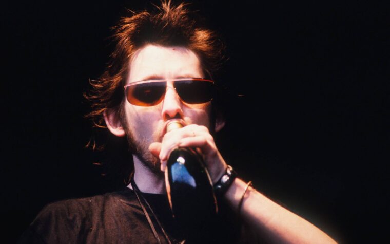 La femme de Shane MacGowan recherche son fusil Easter Rising disparu qui « comptait tellement pour lui »