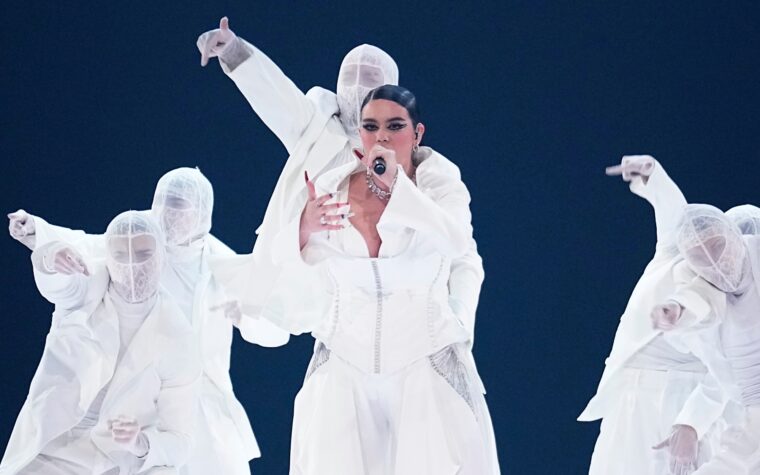 La vidéo de la performance finale d'Iolanda, candidate portugaise à l'Eurovision, a été remplacée en raison de "motifs pro-palestiniens" sur ses ongles