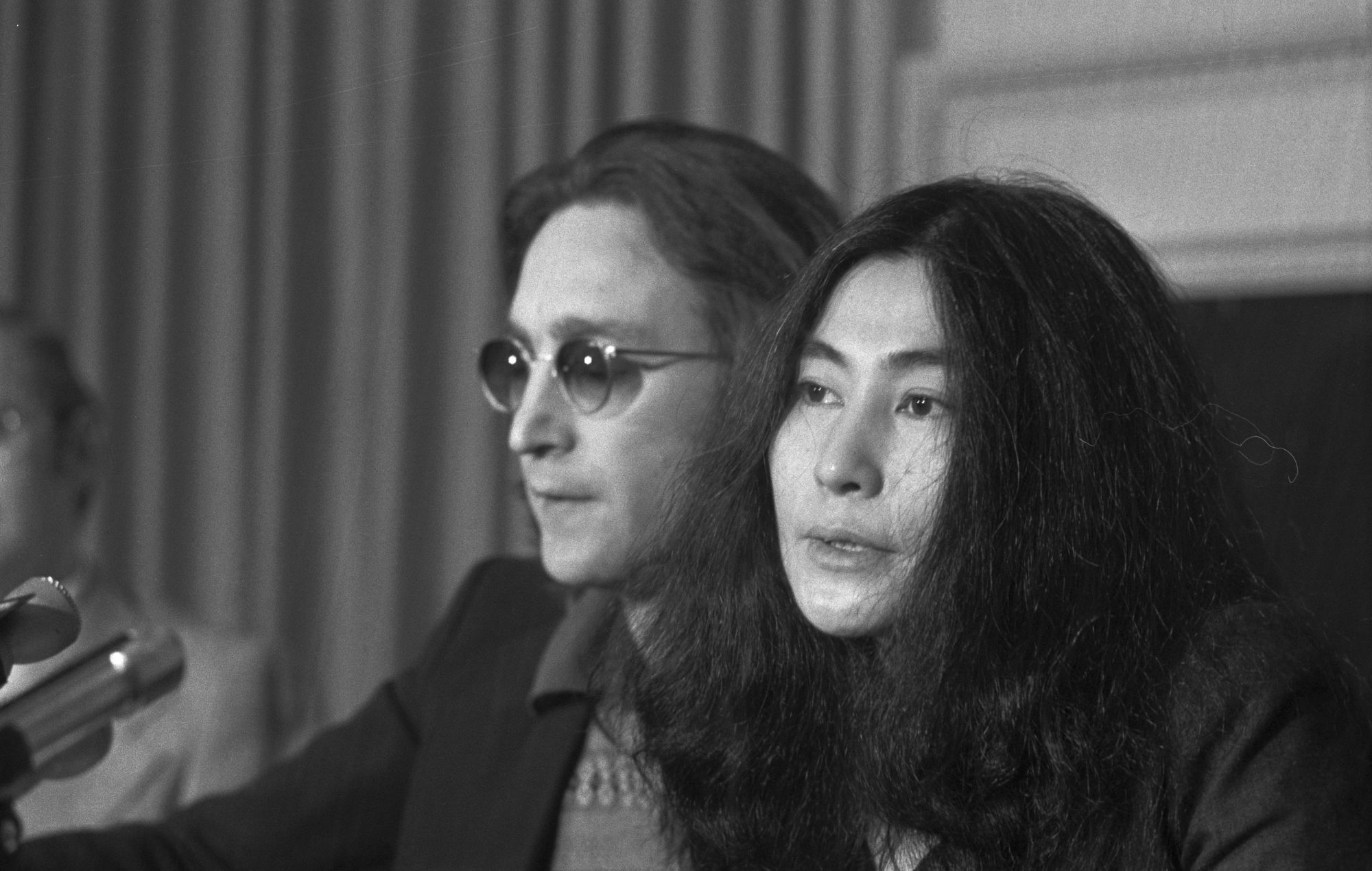 John Lennon et Yoko Ono en 1973. 