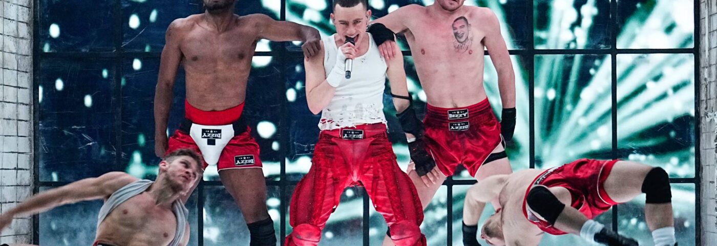 Le père d'Olly Alexander « surpris » que le public ne lui donne aucun point