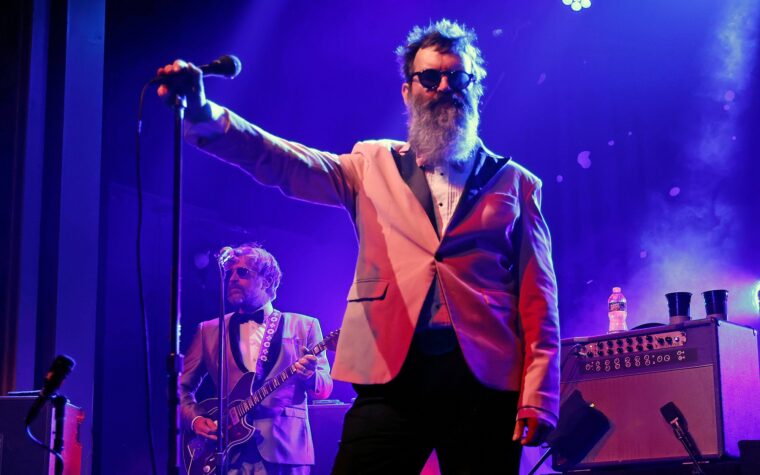 Mark 'E' Everett des Eels s'exprime après une opération à cœur ouvert : "Je suis un gars chanceux"