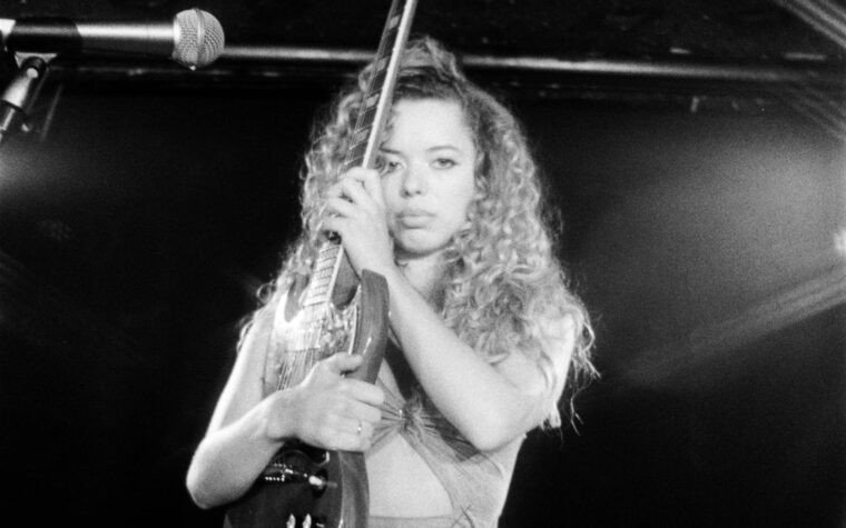 Nilüfer Yanya annonce une tournée au Royaume-Uni, en Europe et en Amérique du Nord en 2024
