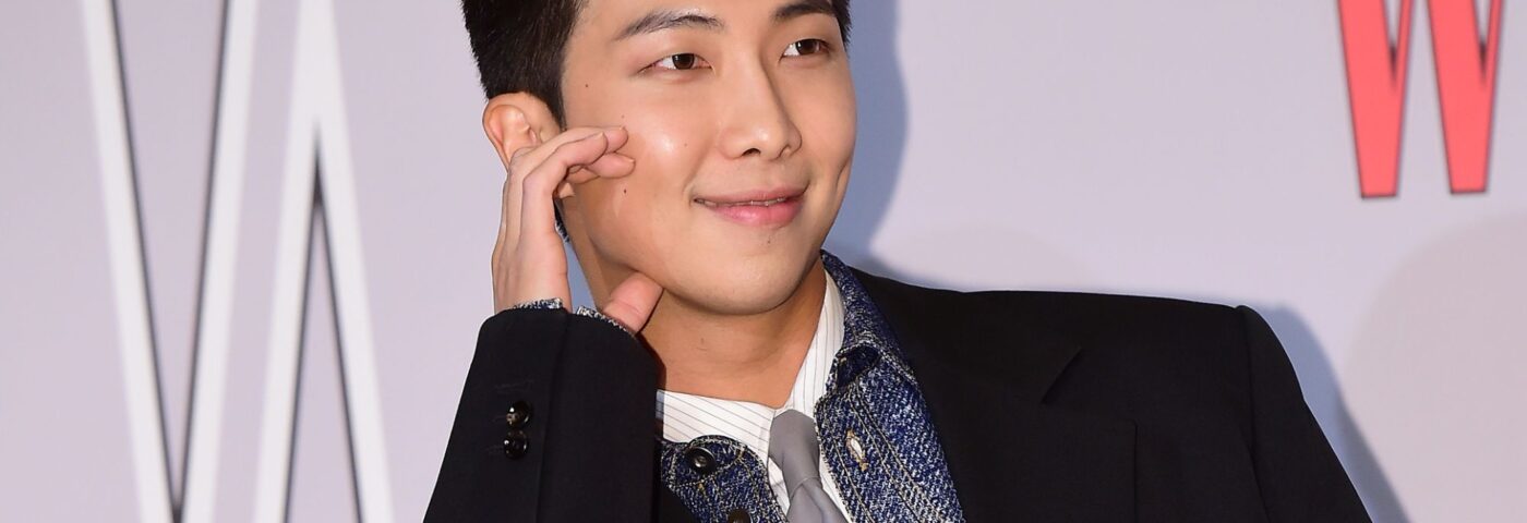 RM de BTS dit qu'il a réalisé « Right Place, Wrong Person » parce qu'il est « incapable de dire les choses que je veux »