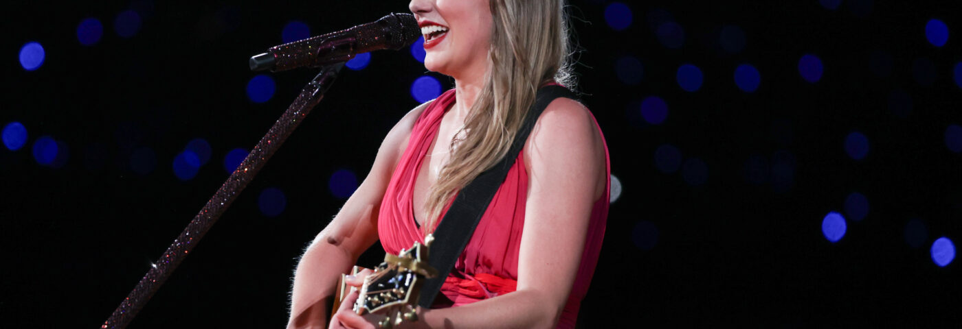 Regardez Taylor Swift interpréter « Comment ça s'est terminé ? »  pour la première fois à Stockholm