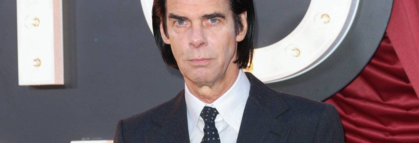 Regardez la première partie de « The Making Of Wild God » de Nick Cave & The Bad Seeds, avec Colin Greenwood de Radiohead