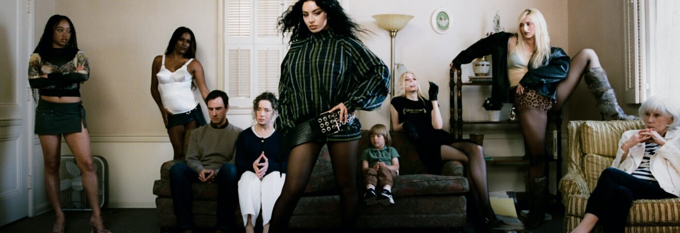 Regardez la vidéo de Charli XCX pour le nouveau single « 360 »