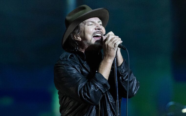 Regardez les débuts de Pearl Jam avec les chansons de « Dark Matter » lors de la soirée d'ouverture de la tournée mondiale 2024 à Vancouver