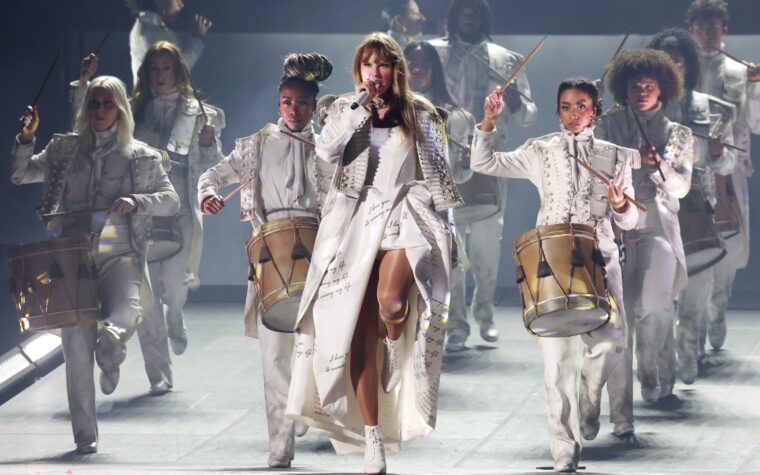 Taylor Swift donne le coup d'envoi de la tournée européenne "Eras" avec huit débuts live