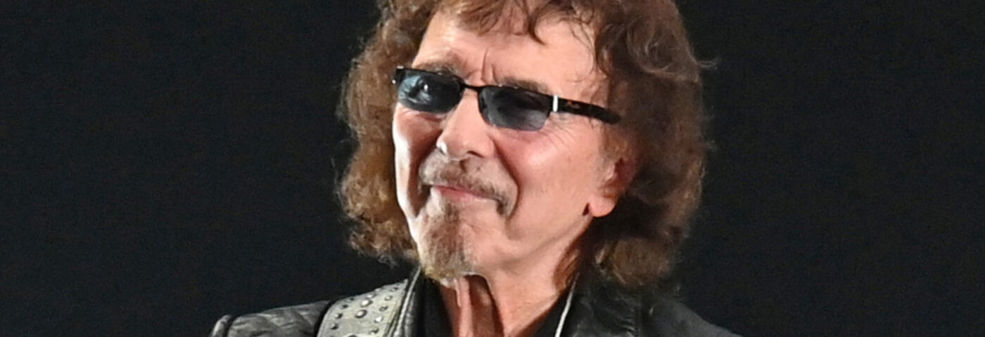 Tony Iommi répond à l'appel d'Ozzy Osbourne de jouer un dernier spectacle de Black Sabbath