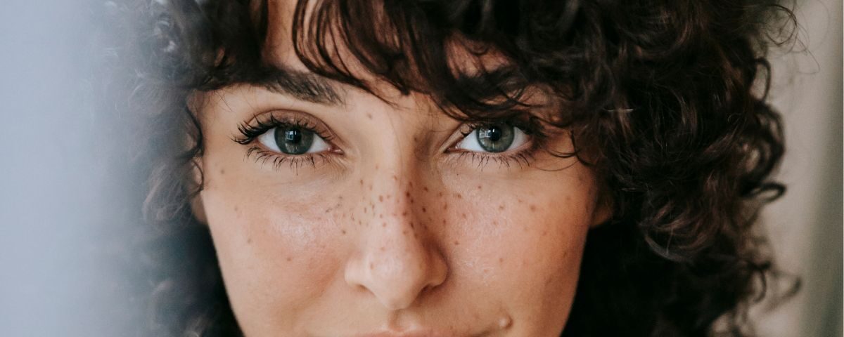 3 signes indubitables qu’une femme est intéressée par vous