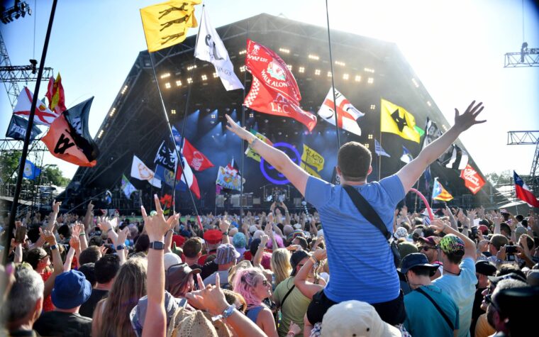 Glastonbury exhorte les festivaliers à "ne laisser aucune trace" et à "n'apporter que du matériel de camping solide"