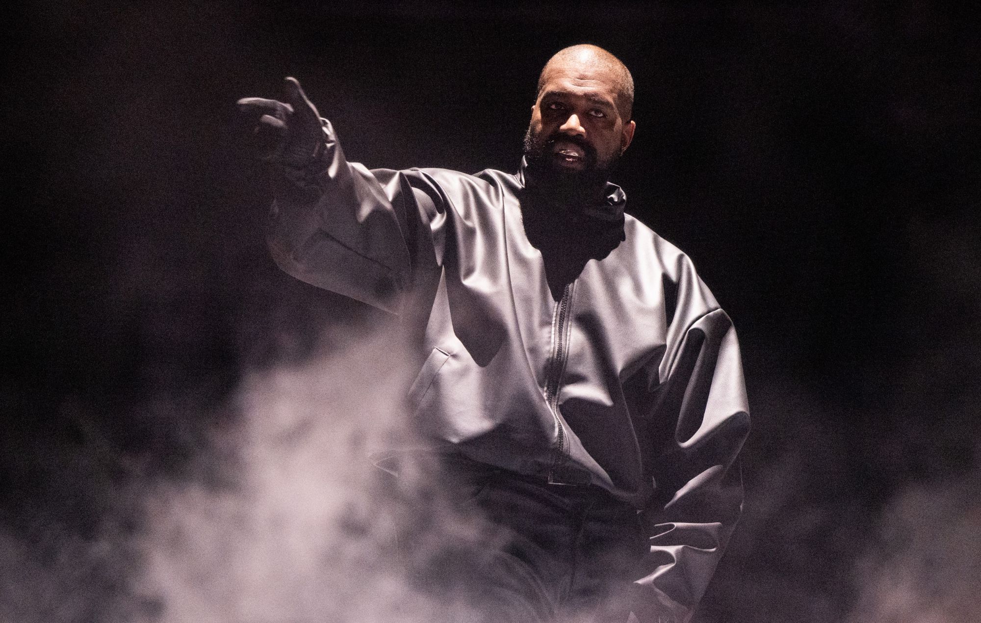 Le rappeur Kanye West se produit sur scène lors du concert de lecture « Vultures 1 » lors de Rolling Loud 2024 au Hollywood Park Grounds le 14 mars 2024 à Inglewood, en Californie.