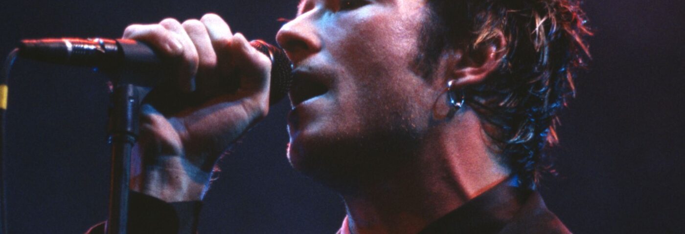 La veuve de Scott Weiland fait la lumière sur sa mort : « Il n'a pas fait d'overdose »