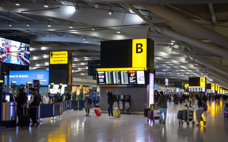Le terminal 5 d'Heathrow à Londres présente une nouvelle scène de musique live