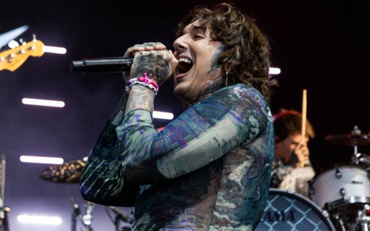 Oli Sykes dit que l'une des nouvelles chansons de Bring Me The Horizon est "une critique du conflit israélo-palestinien"