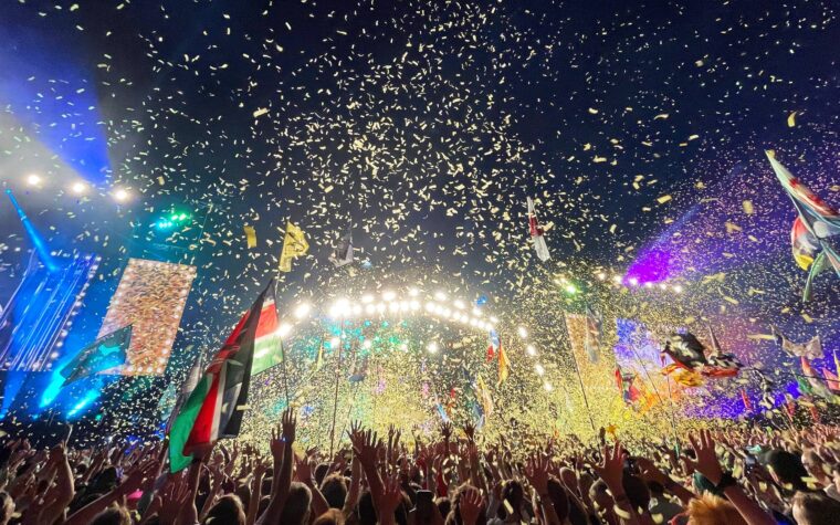 Qui jouera les grands sets secrets « TBA » de Glastonbury ?  Les fans devinent...
