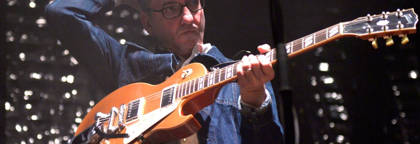 Richard Hawley vise Rishi Sunak dans une tirade jurante au spectacle de Londres
