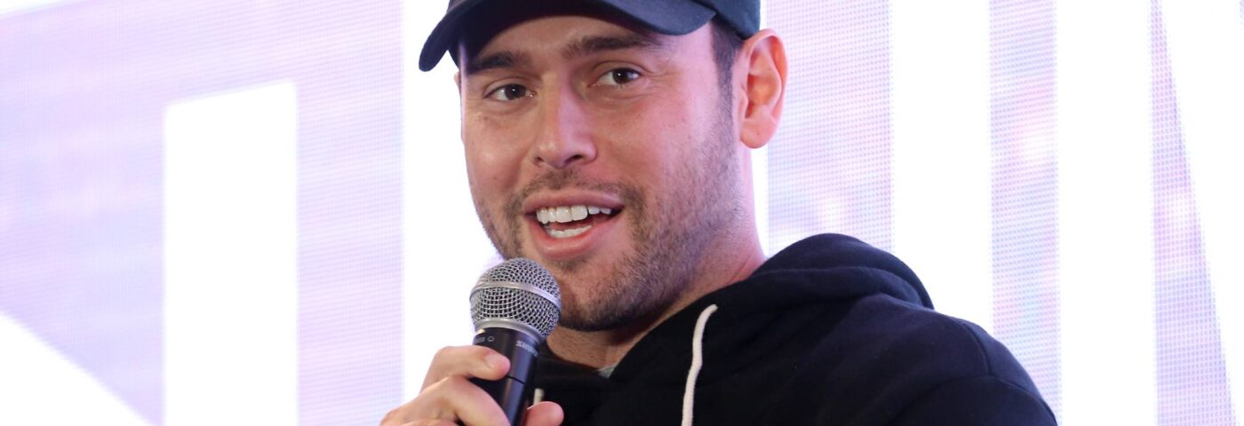 Scooter Braun se retire officiellement de la direction après la controverse sur Taylor Swift