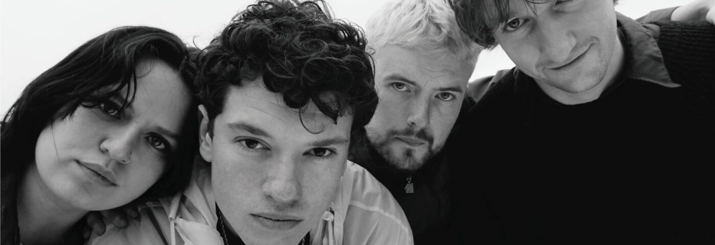 Stone partage un nouveau single contagieux « Queen » et annonce une tournée au Royaume-Uni et en Europe en 2024