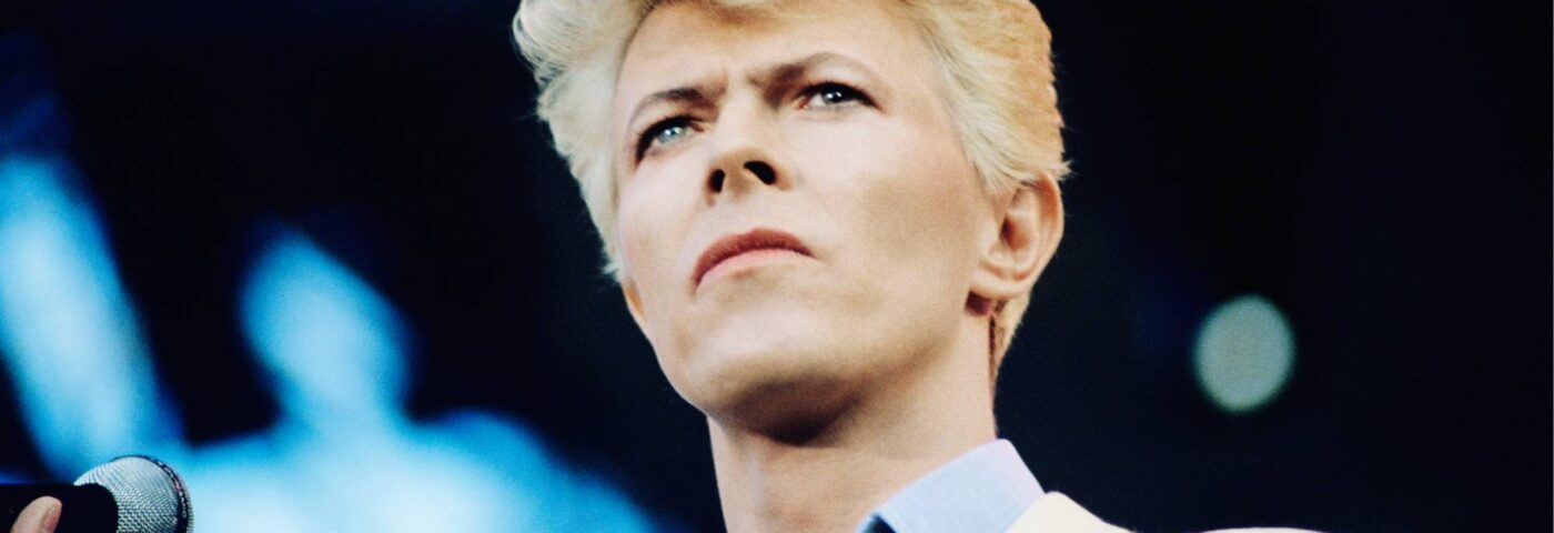 Voici comment David Bowie se déguisait en public