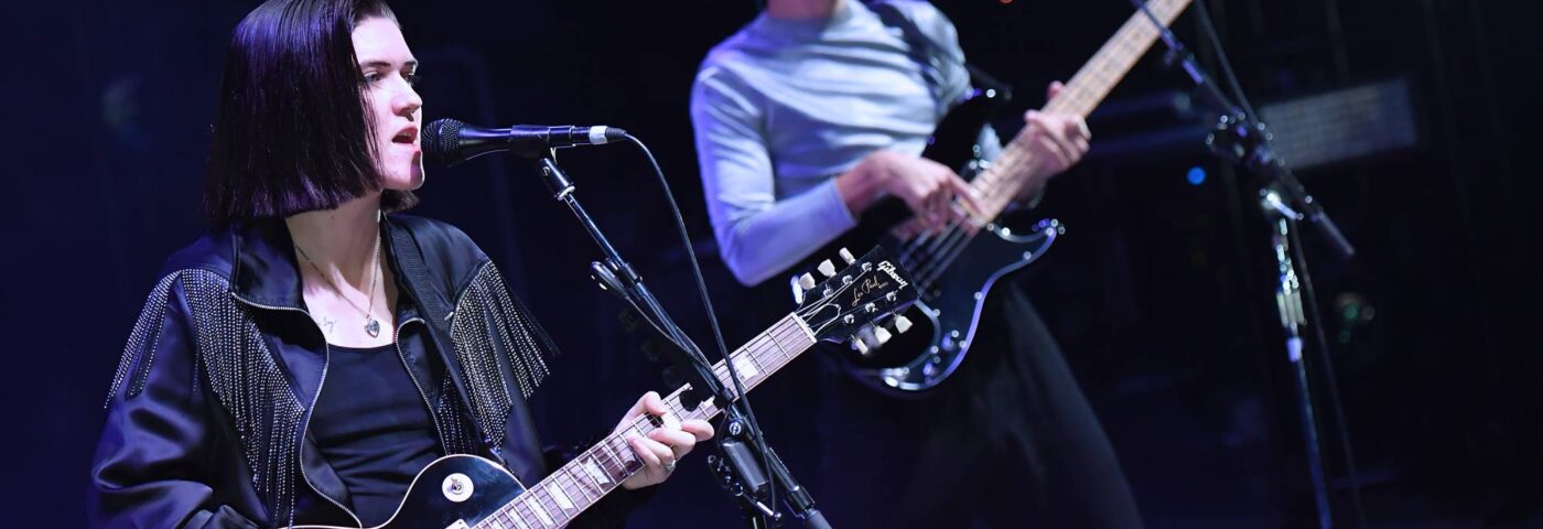 Le xx révèle qu'ils sont « dans le studio » à nouveau en travaillant sur de nouvelles musiques