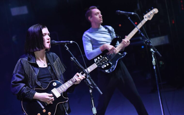 Le xx révèle qu'ils sont "dans le studio" à nouveau en travaillant sur de nouvelles musiques
