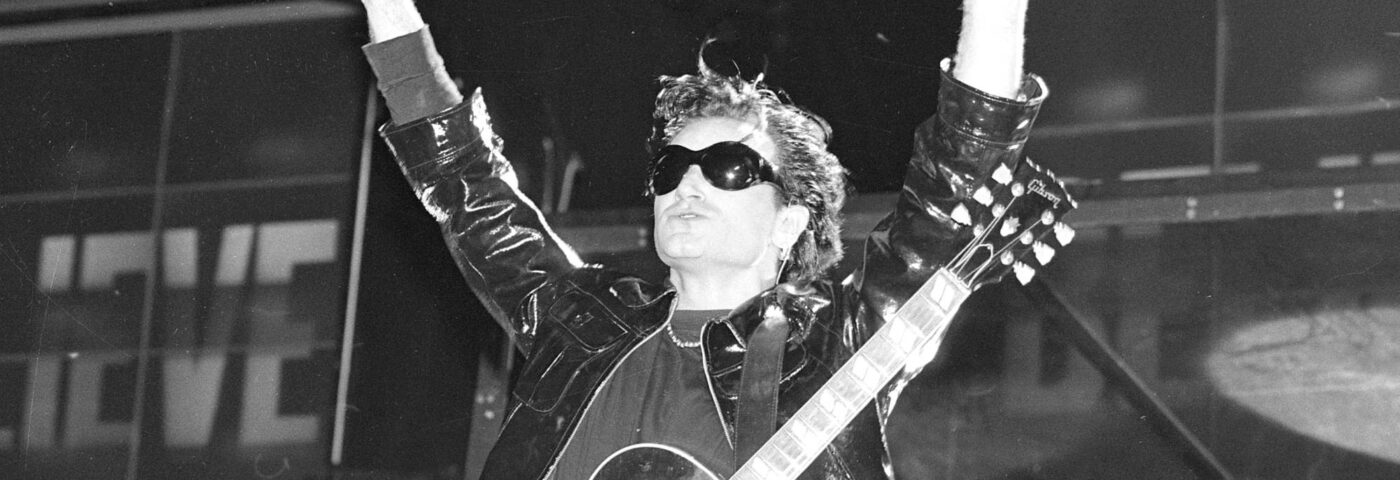 U2 annonce l'EP « ZOO TV – Live In Dublin » de 1993