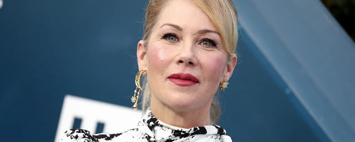 Christina Applegate : ‘J’ai ignoré les premiers symptômes de la sclérose en plaques’
