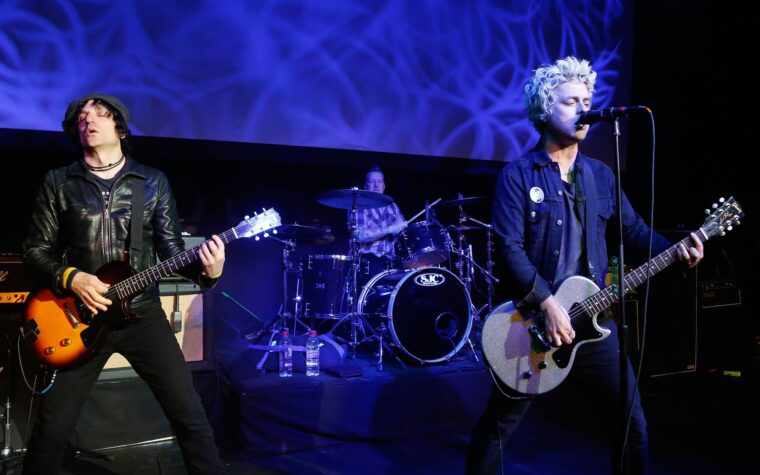 Écoutez la reprise de « Black Haired Girl » de Jesse Malin par Billie Joe Armstrong, le leader de Green Day