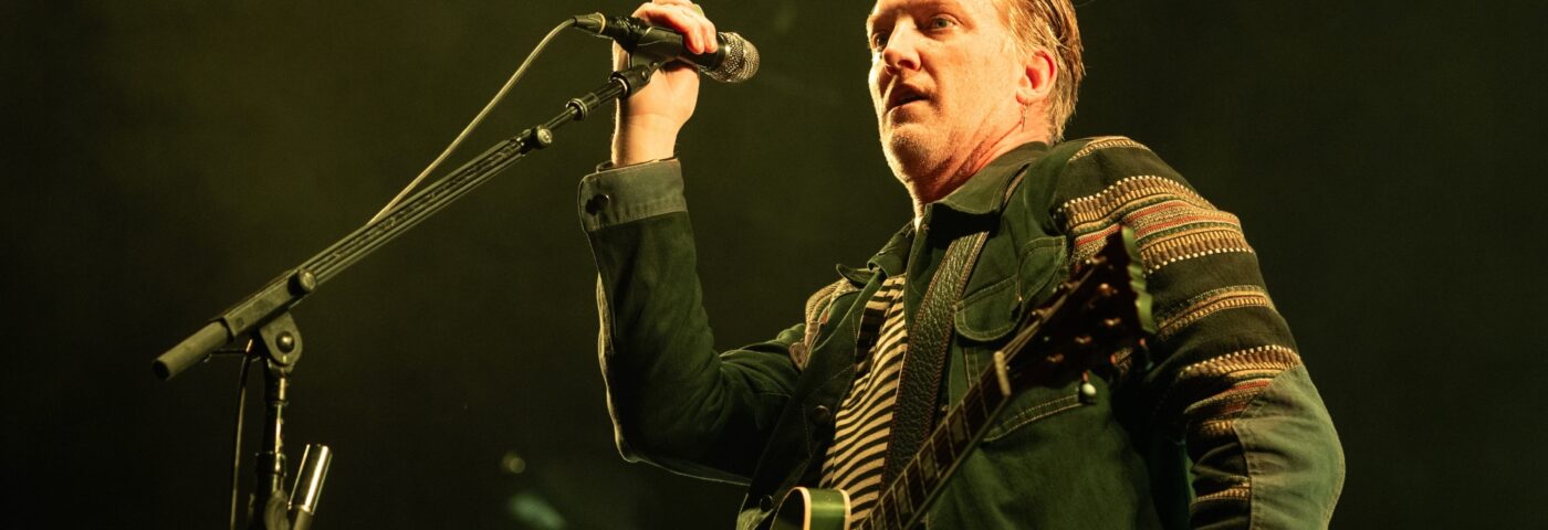 QOTSA annule plus de spectacles, Josh Homme sous « soins médicaux »