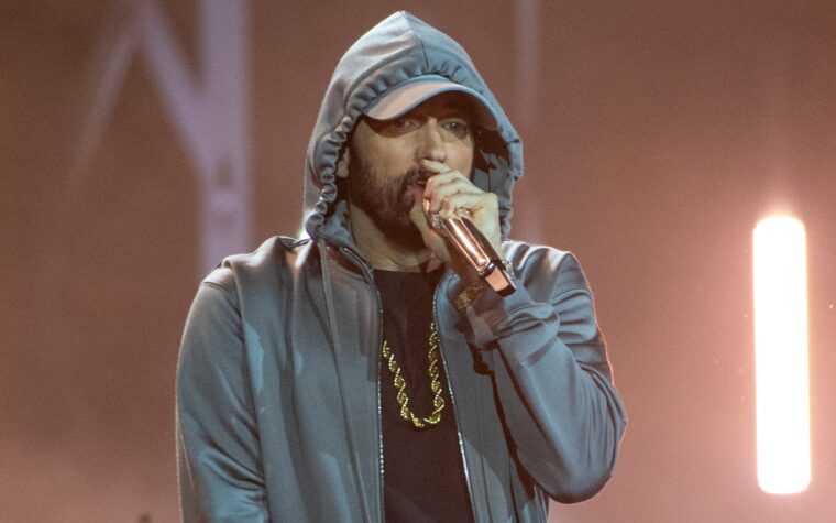 Regardez Eminem se disputer avec une version IA de Slim Shady