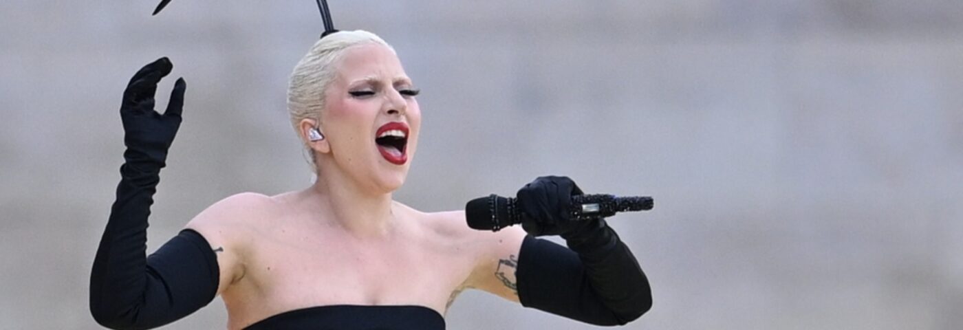 Regardez Lady Gaga jouer devant ses fans à Paris, des extraits de son prochain album, « LG7 »