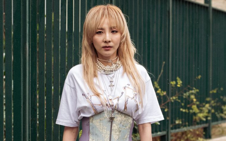 Sandara Park déclare que la réunion de 2NE1 « ressemble toujours à un rêve »