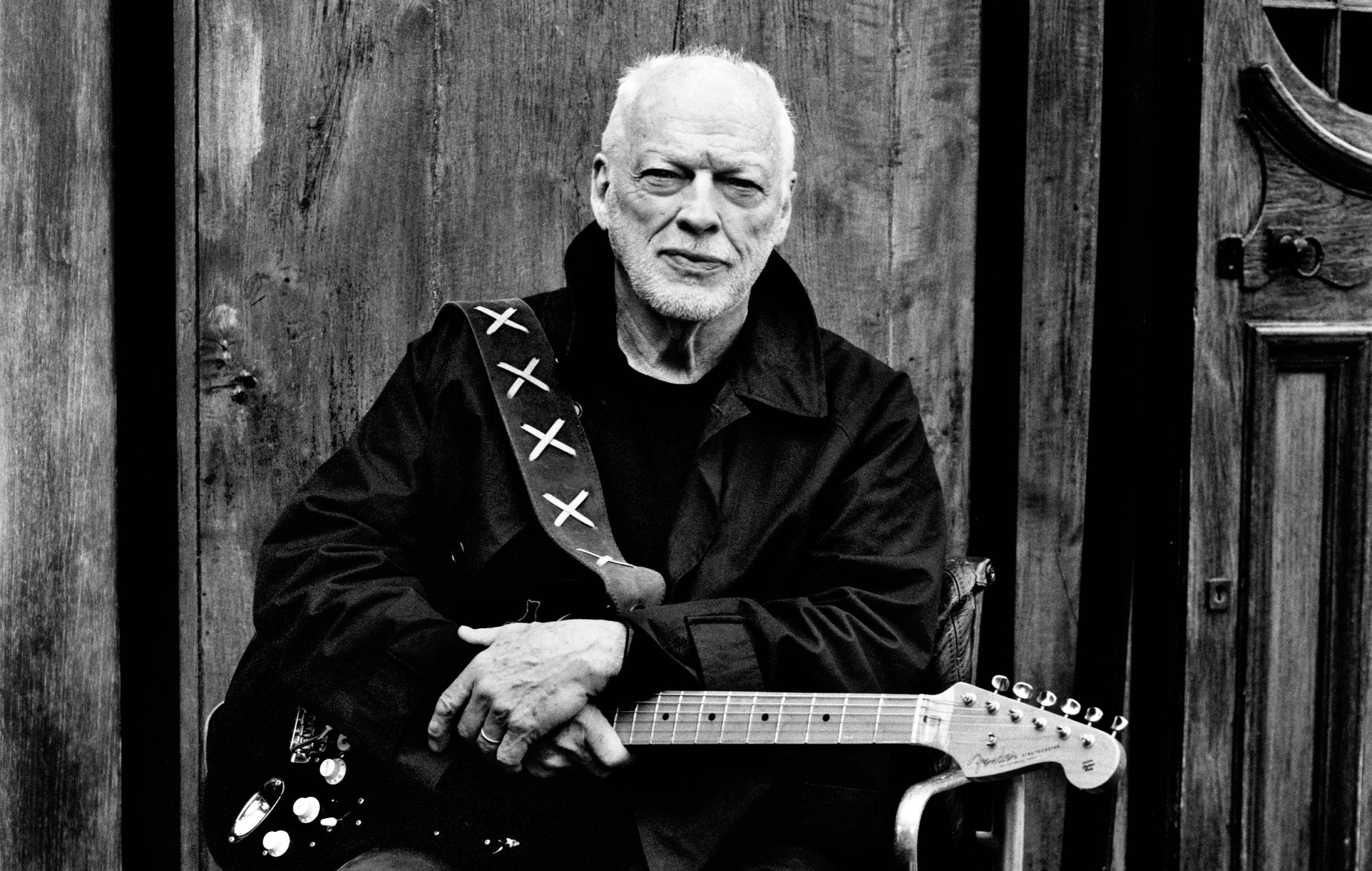 Photo de presse en noir et blanc de David Gilmour