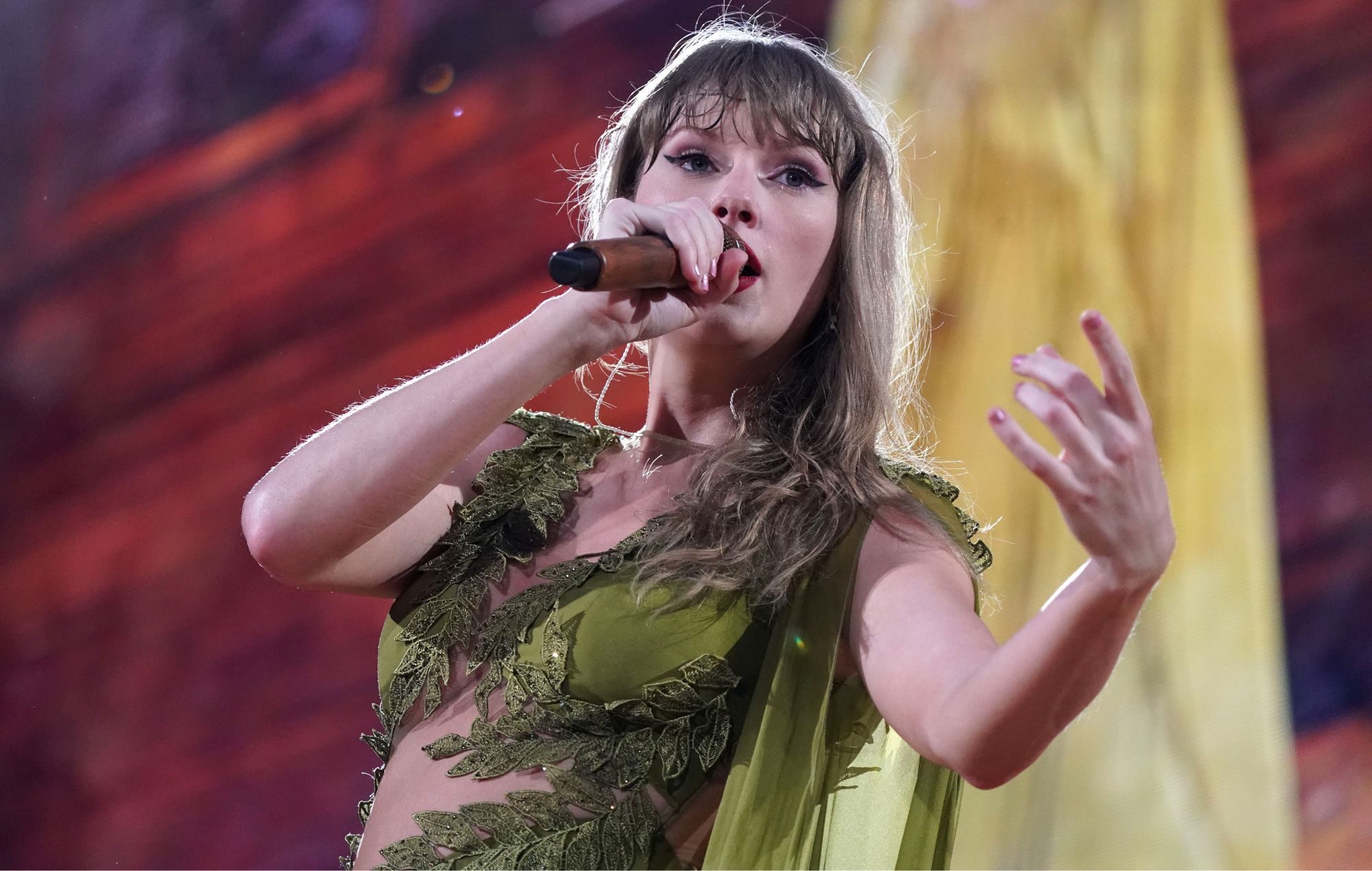   Taylor Swift se produit sur scène lors de « Taylor Swift | The Eras Tour » à l'Olympiastadion le 27 juillet 2024 à Munich, en Allemagne. 
