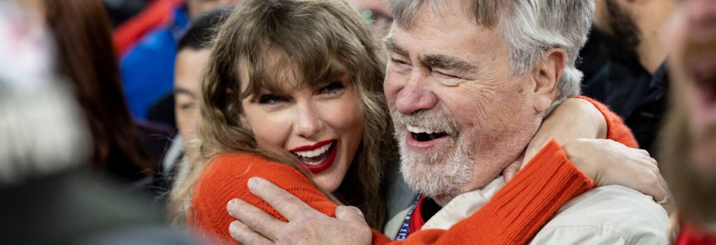 Le père de Travis Kelce réagit à la nouvelle chanson de Kanye faisant référence à la relation de son fils avec Taylor Swift
